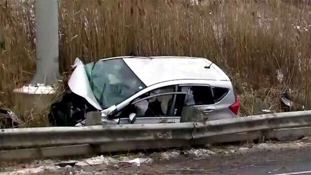403 mavis Accident, Crash Reported at Mavis Rd At 403 Highway, Mississauga, Ontario